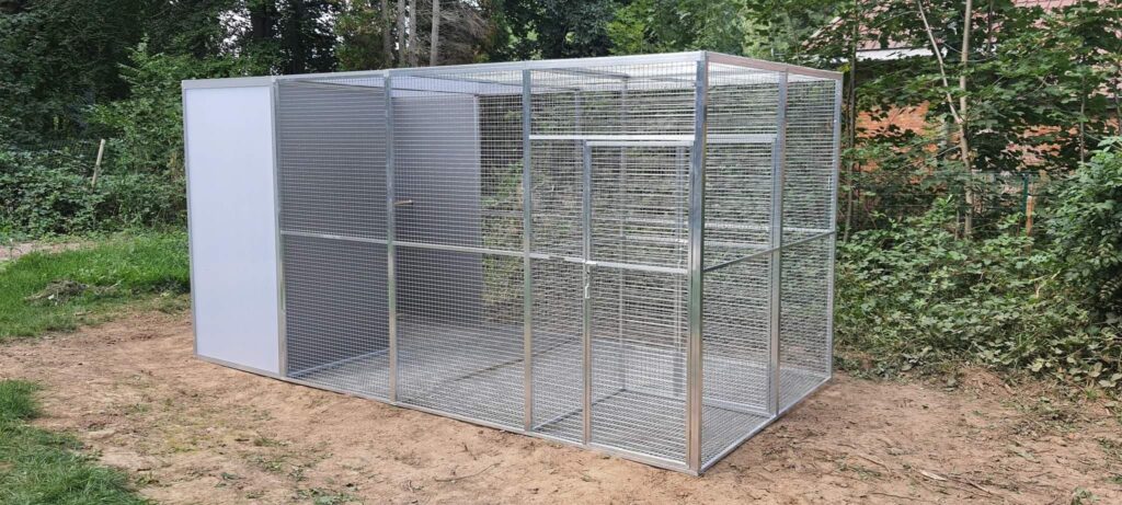 Volières et cages d'élevage en aluminium, Psittacofolie